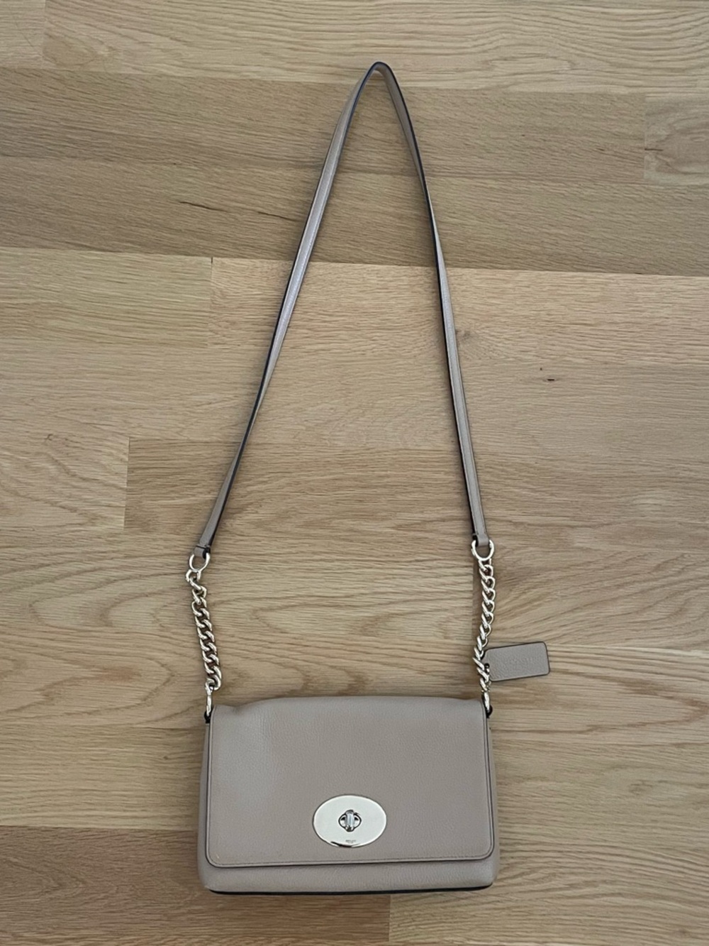 Coach Beige Leather Shoulder Bag with Gold-Tone Hardware